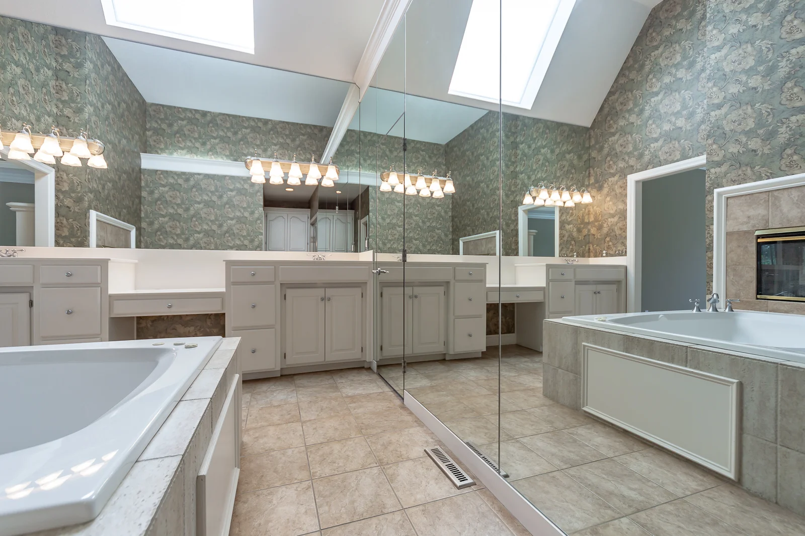 4834 W 150th Place - Web-141.jpg