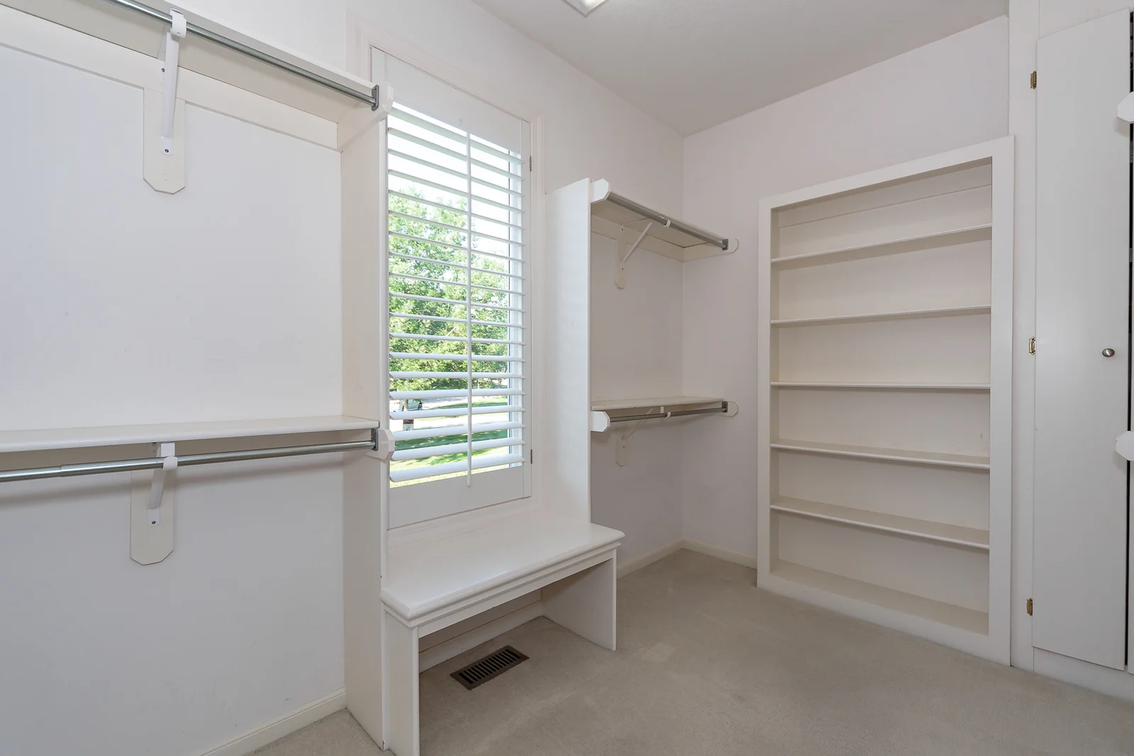 4834 W 150th Place - Web-147.jpg