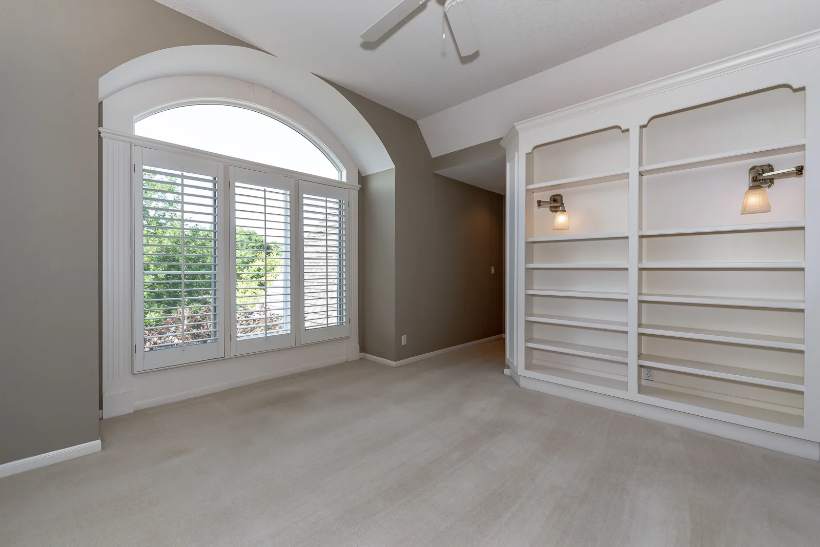 4834 W 150th Place - Web-149.jpg