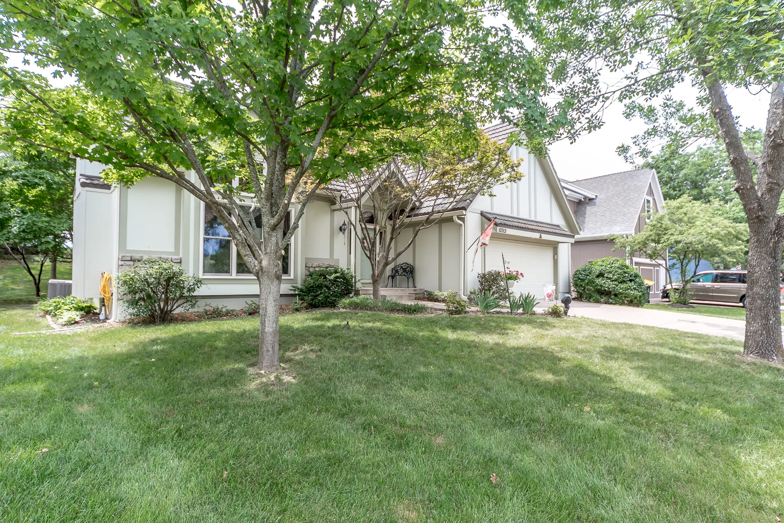 10313 W 131st St - Web-102.jpg