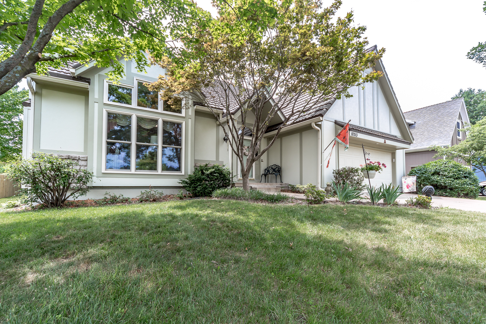 10313 W 131st St - Web-103.jpg