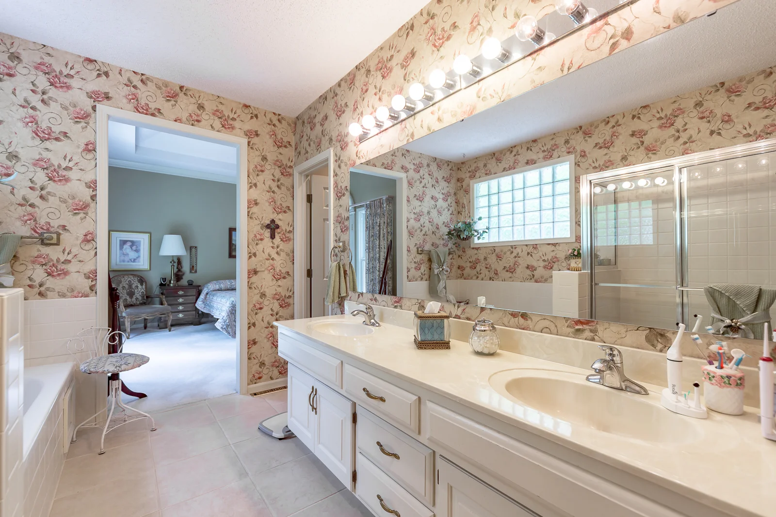 10313 W 131st St - Web-127.jpg