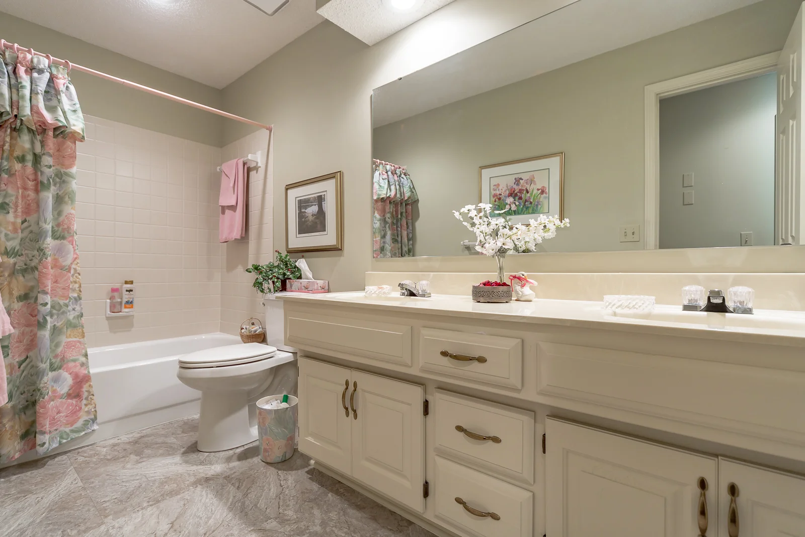 10313 W 131st St - Web-136.jpg