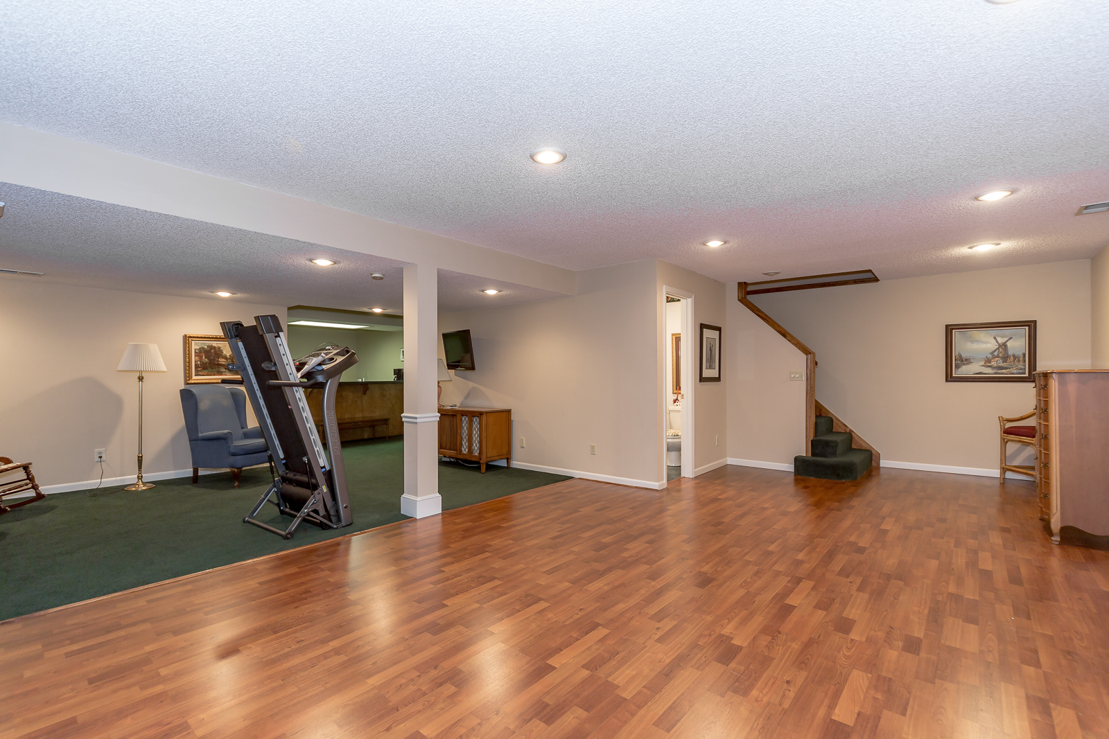 10313 W 131st St - Web-142.jpg