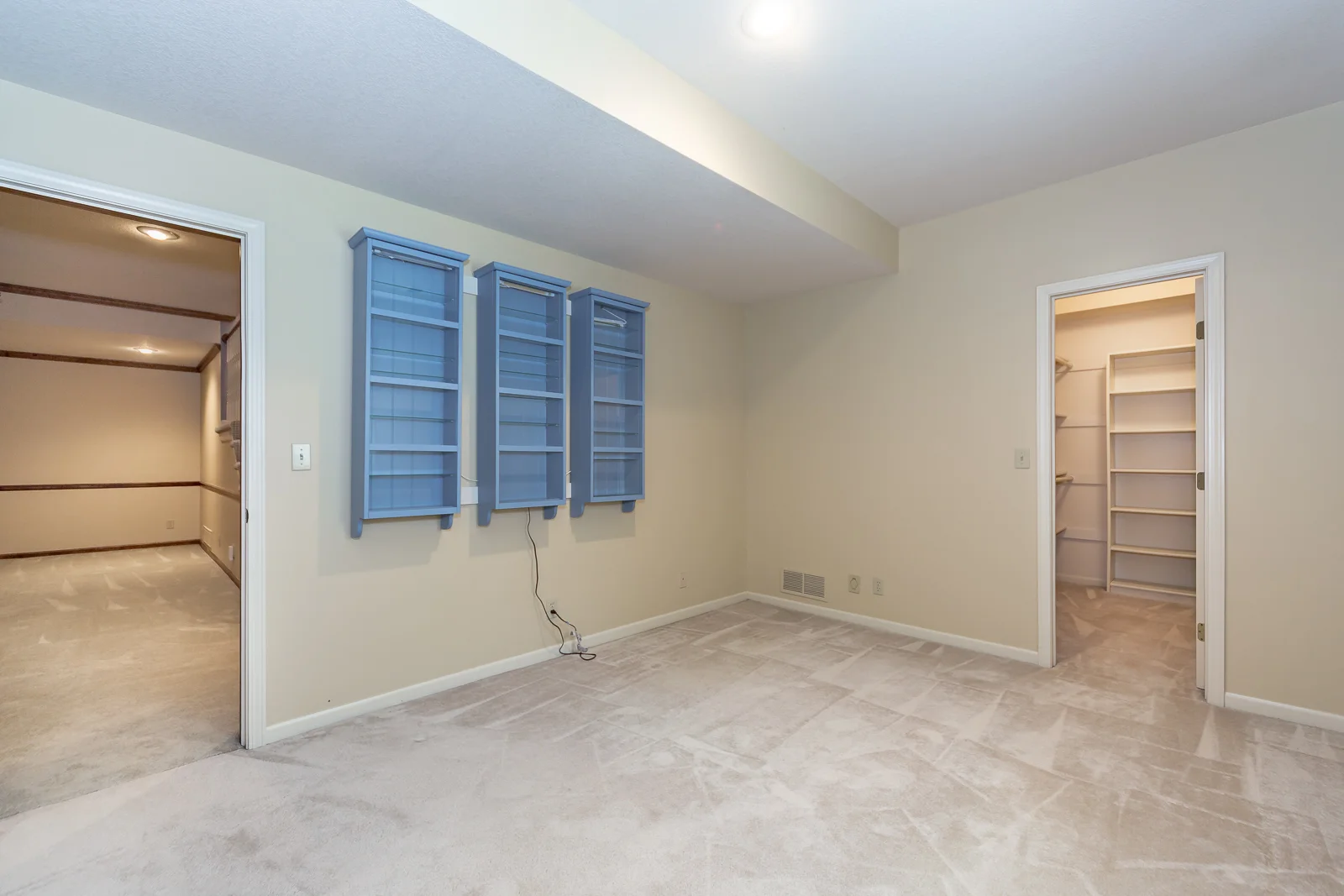 7919 W 118th Pl - Web-140.jpg