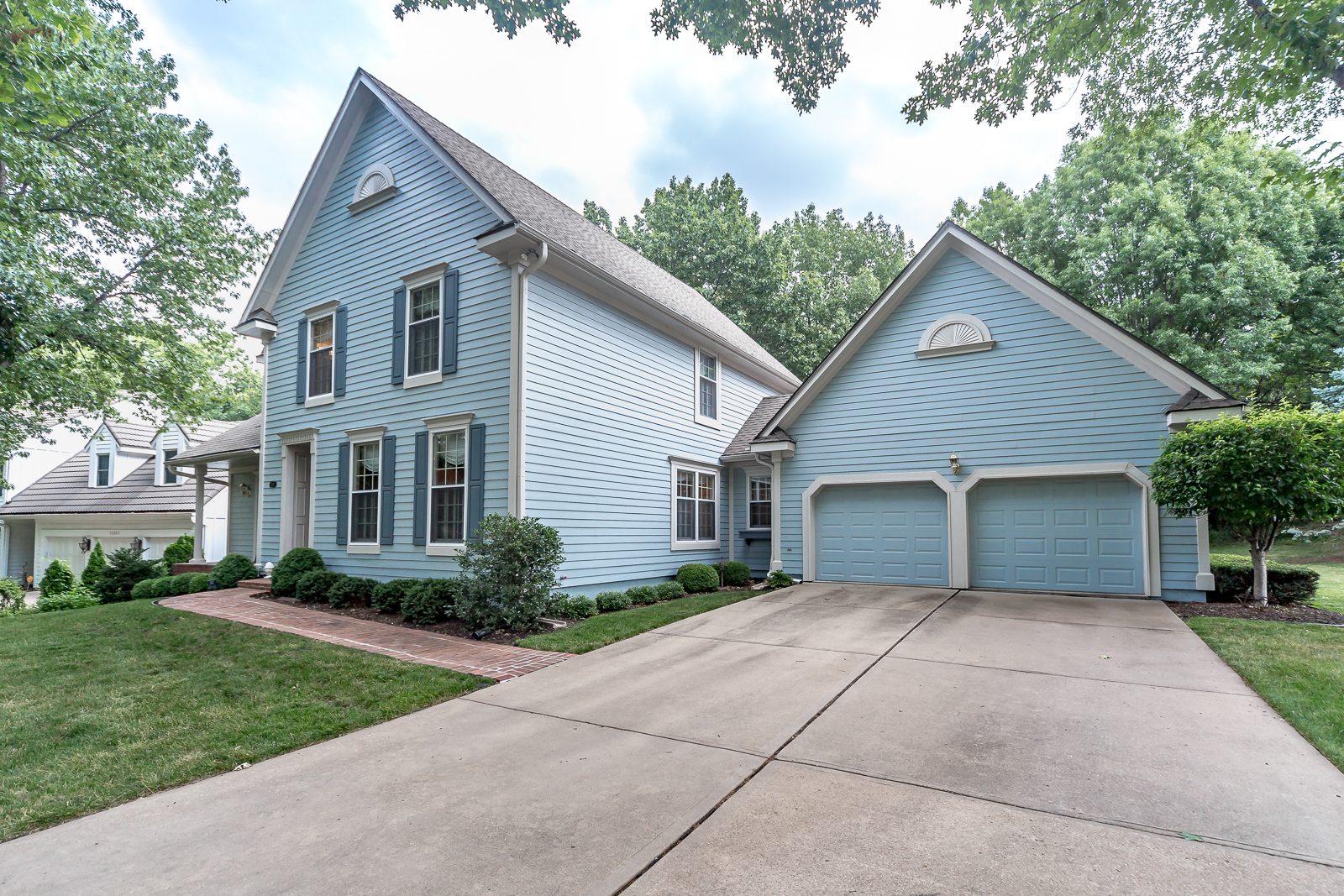 11857 Larsen St - Web-102.jpg