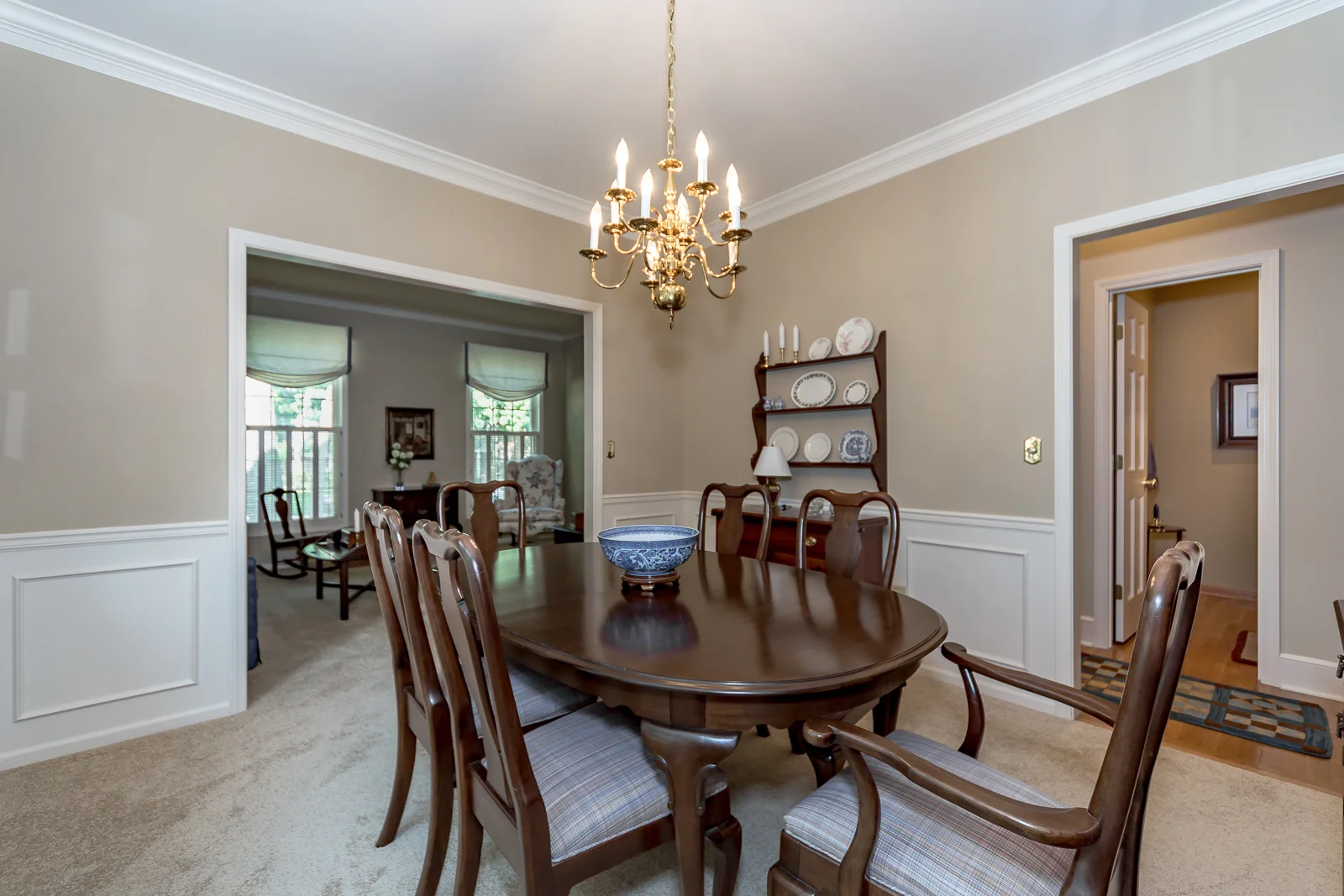 11857 Larsen St - Web-112.jpg