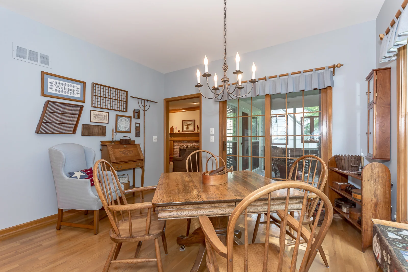 11857 Larsen St - Web-117.jpg