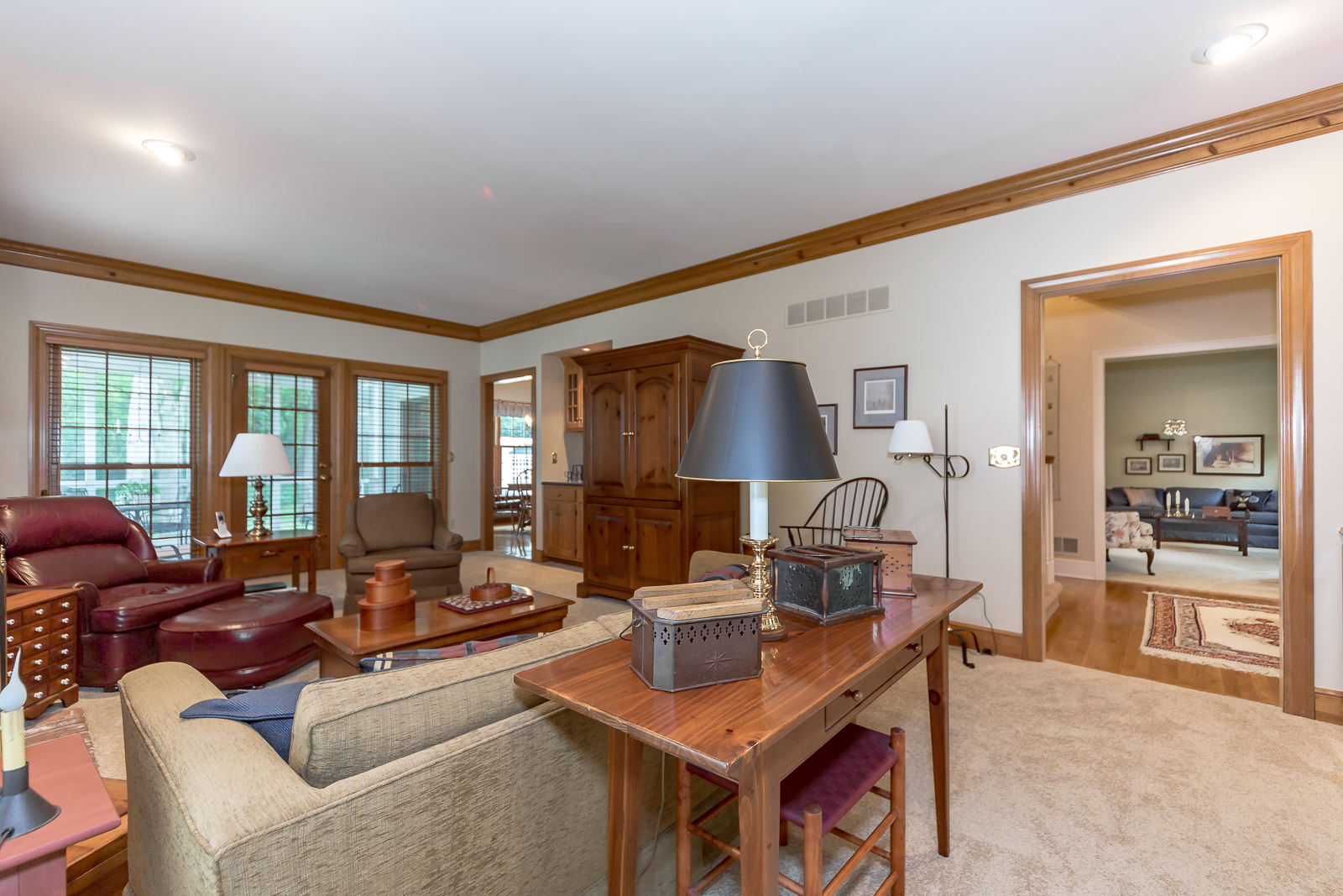 11857 Larsen St - Web-127.jpg