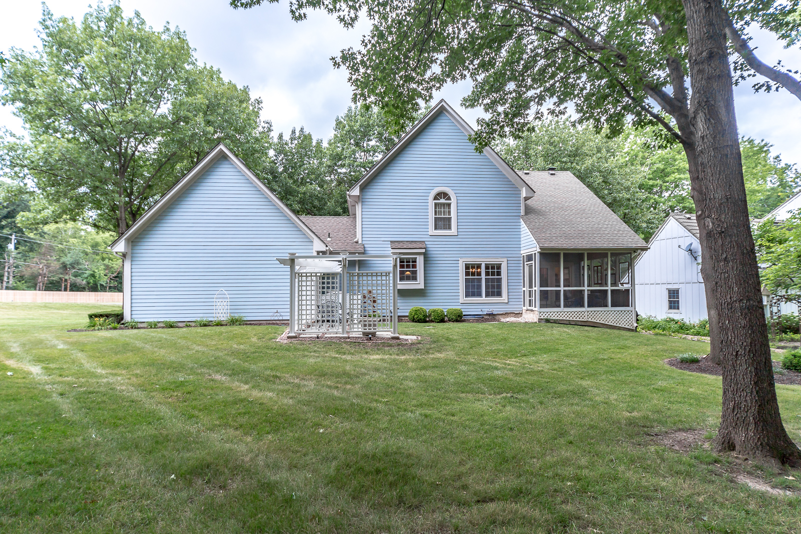 11857 Larsen St - Web-153.jpg