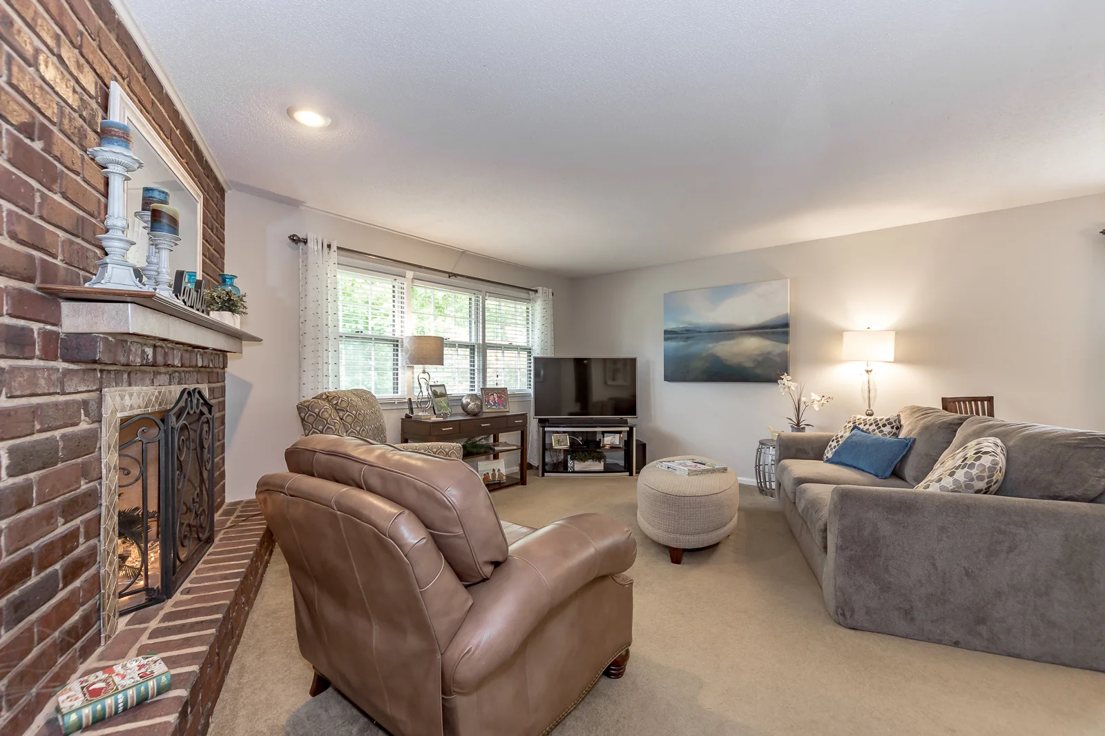 10404 Wyandotte St - Web-103.JPG