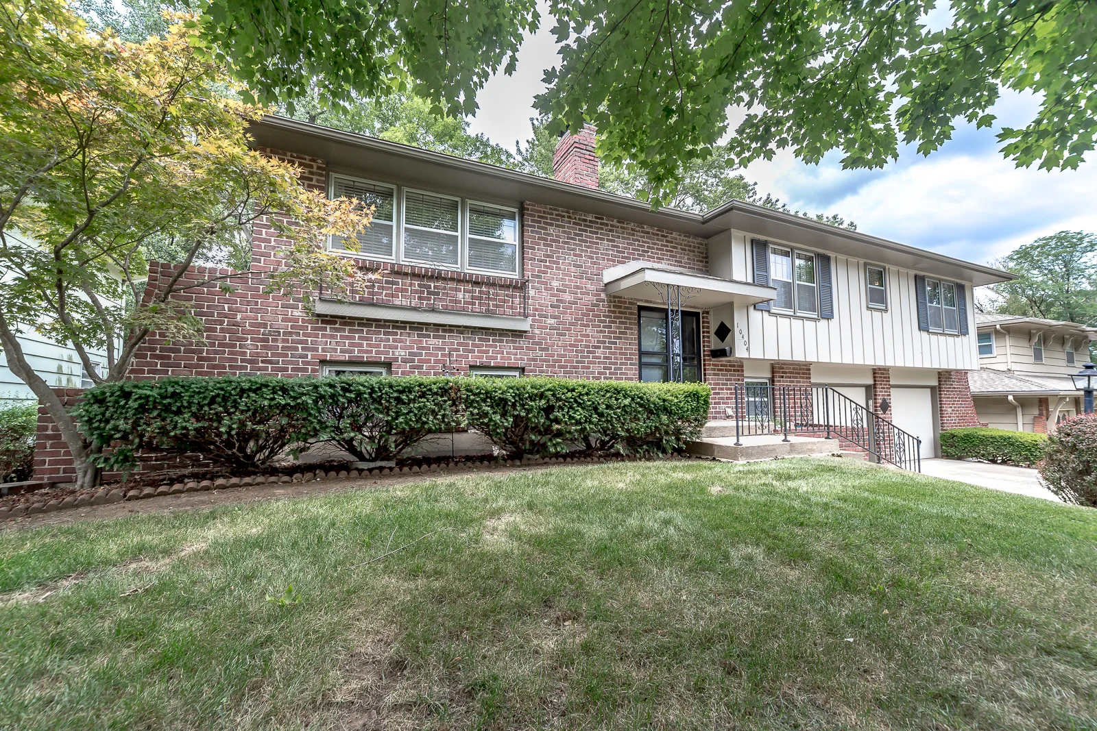 10404 Wyandotte St - Web-102.JPG