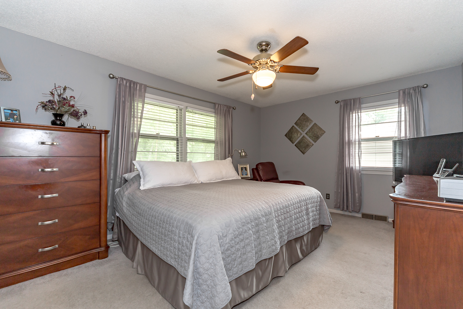 10404 Wyandotte St - Web-124.JPG