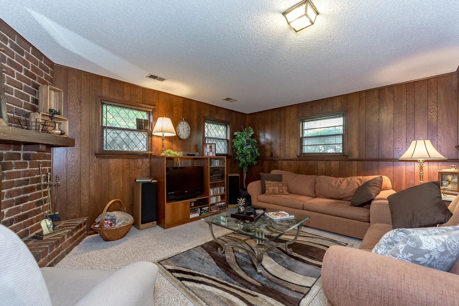 10404 Wyandotte St - Web-130.JPG
