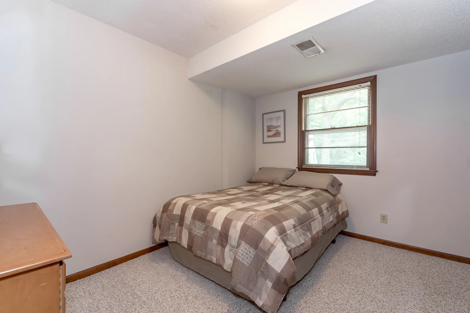 10404 Wyandotte St - Web-138.JPG