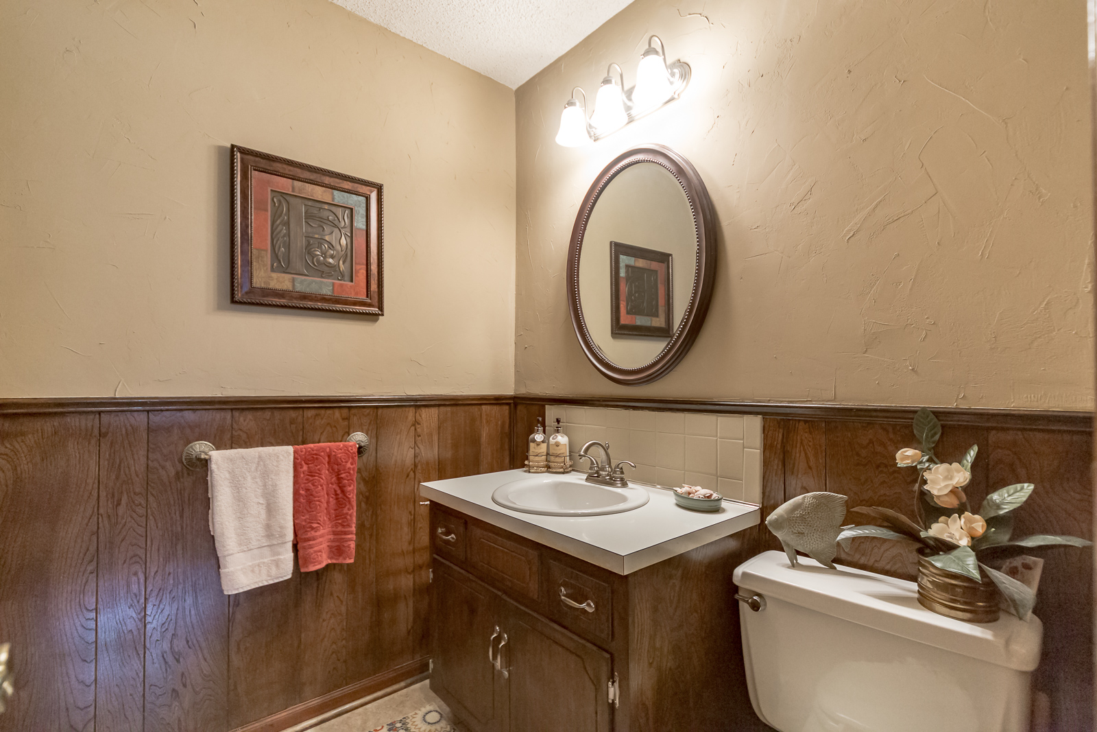 10404 Wyandotte St - Web-141.JPG