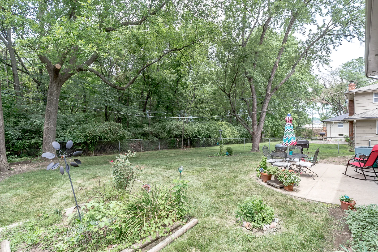 10404 Wyandotte St - Web-142.JPG