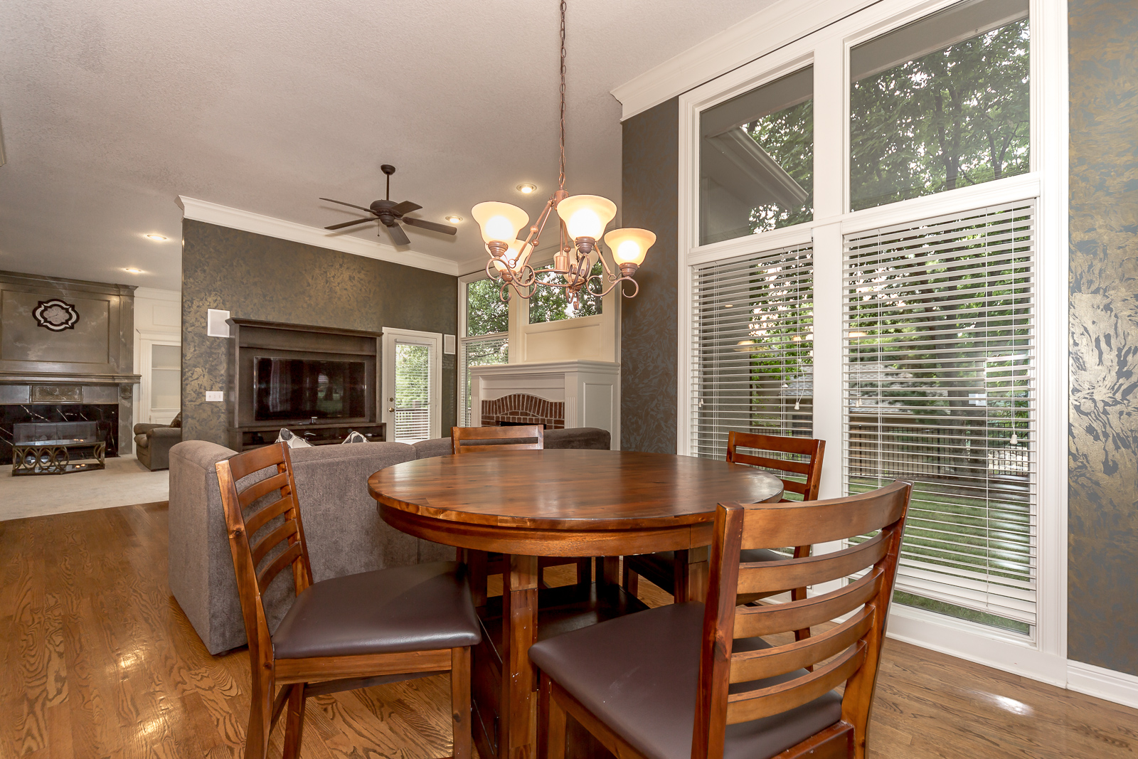 6520 W 106th St - Web-124.JPG