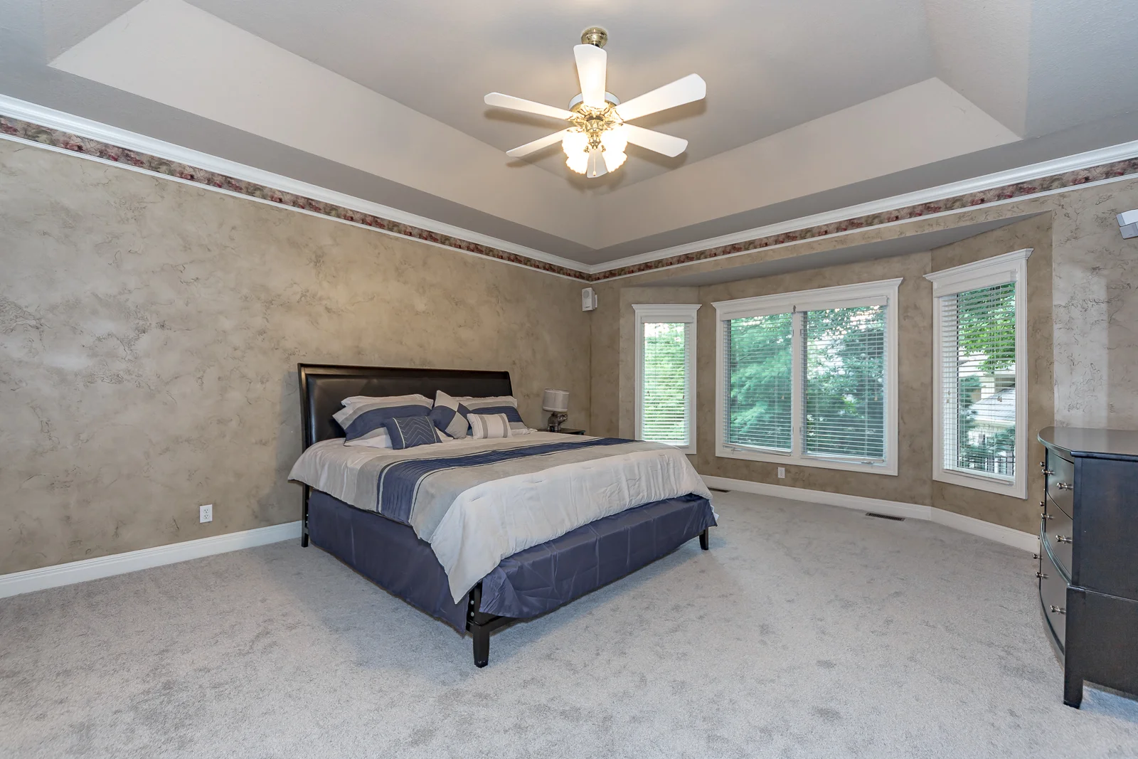 6520 W 106th St - Web-132.JPG