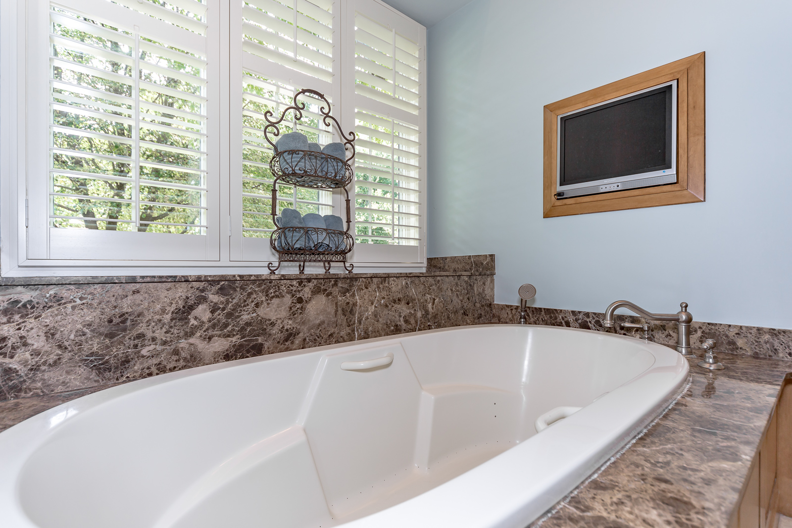 11725 Manor Road - Web-348.JPG