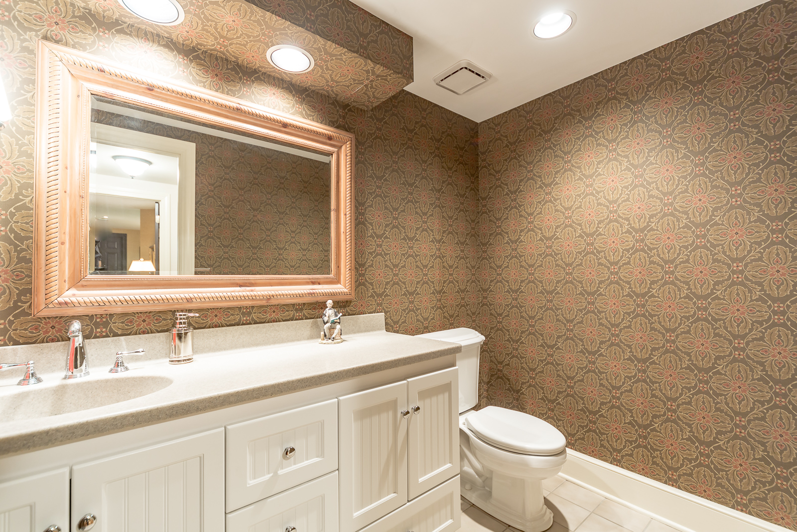 11725 Manor Road - Web-380.JPG