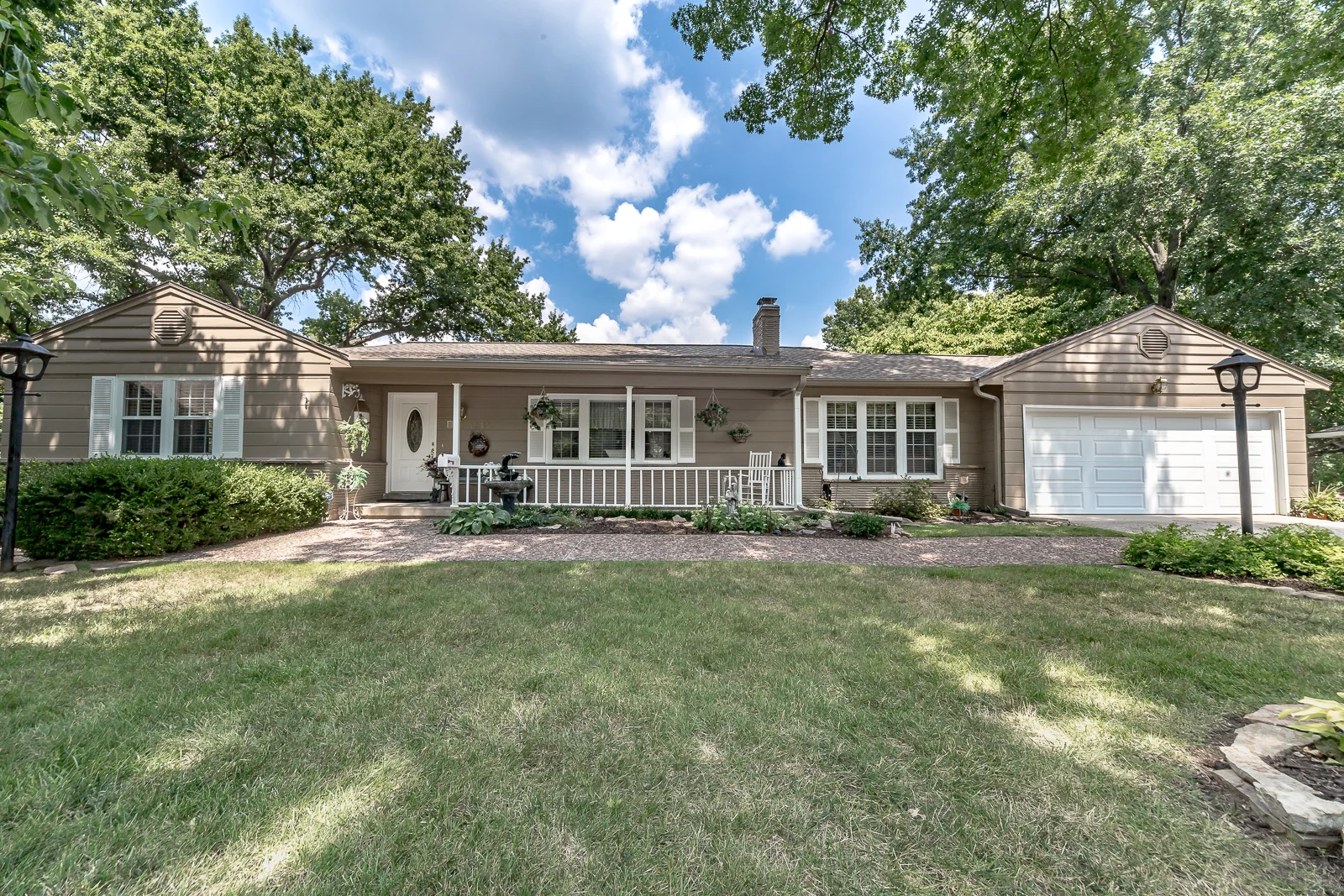 1210 W 96th St - Web-102.JPG