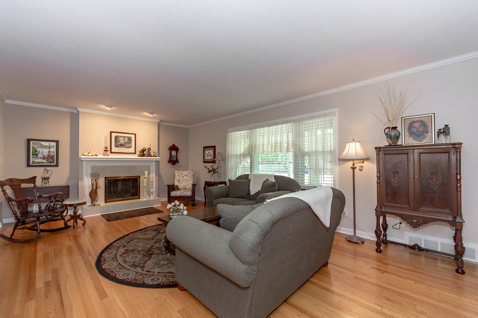 1210 W 96th St - Web-105.JPG