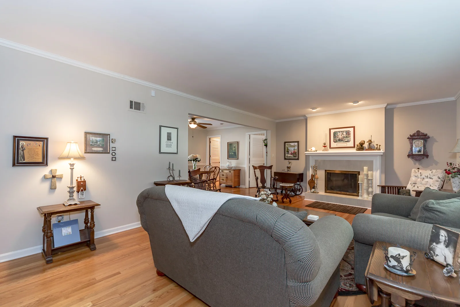 1210 W 96th St - Web-106.JPG