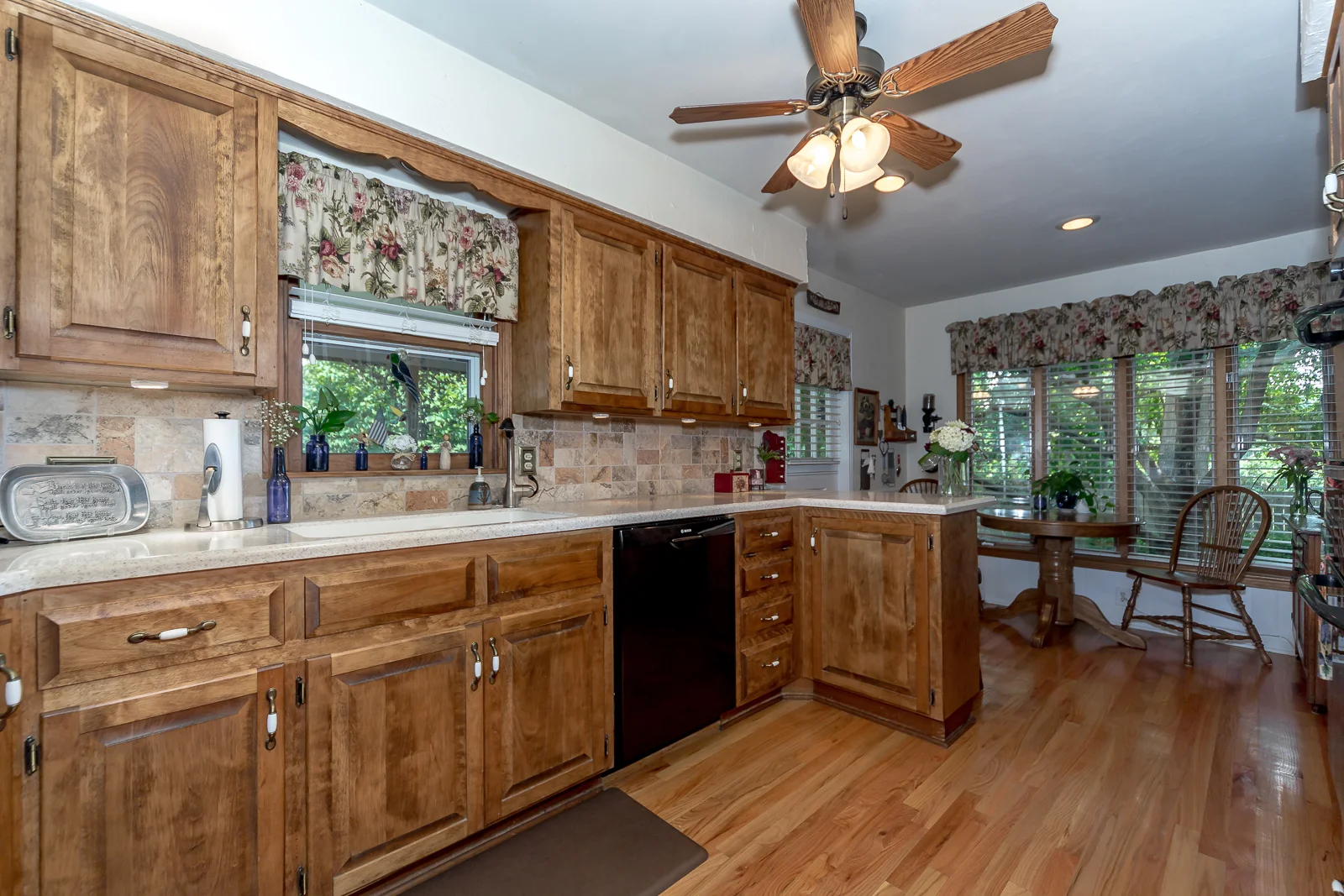 1210 W 96th St - Web-113.JPG