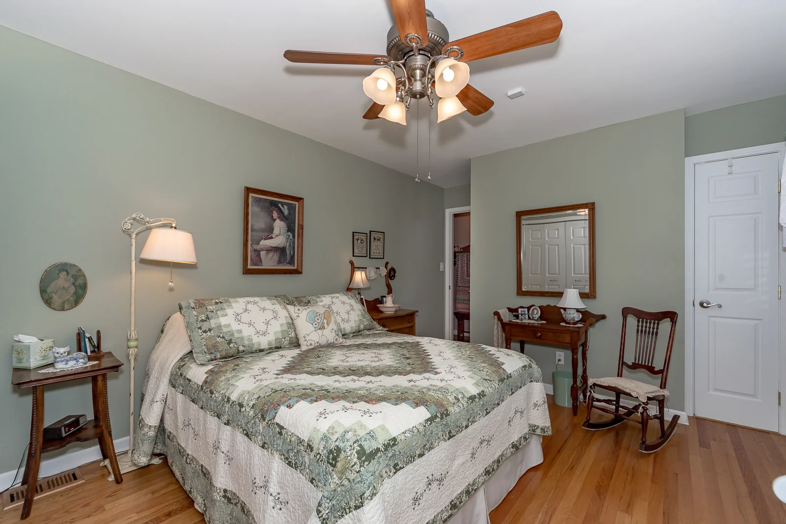 1210 W 96th St - Web-127.JPG