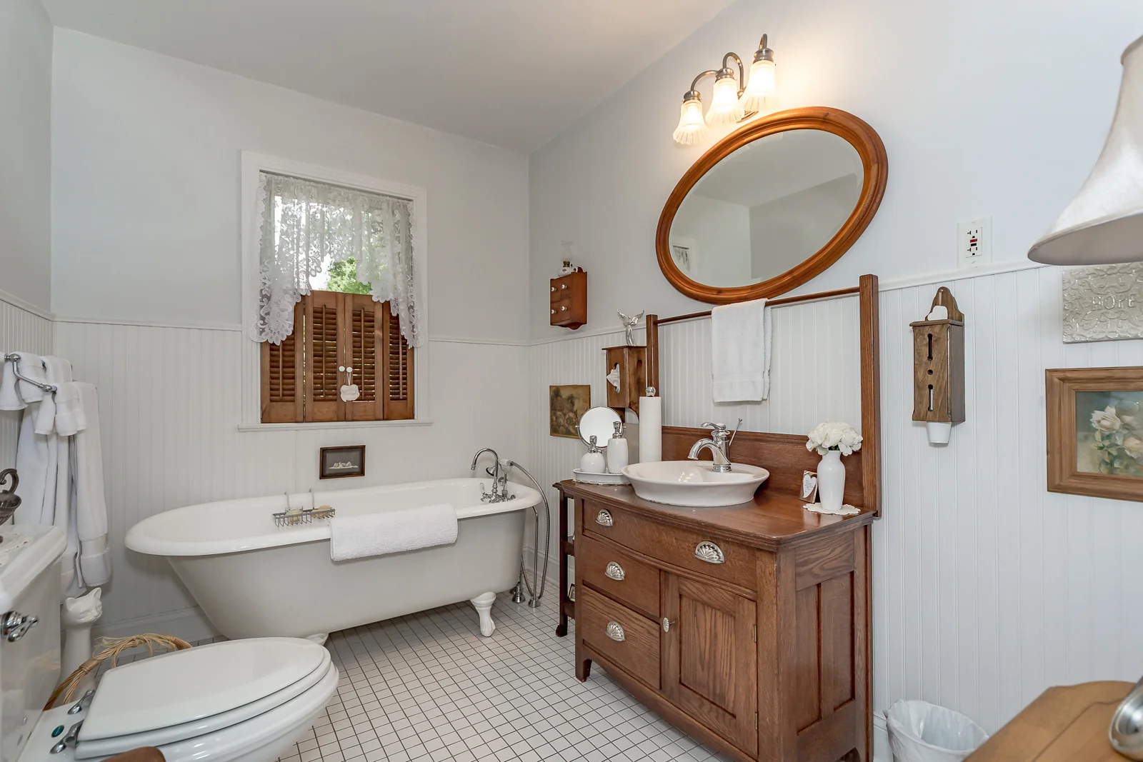 1210 W 96th St - Web-129.JPG