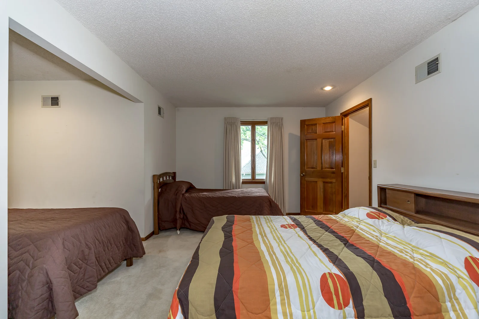 4304 West 110th Street - Web-137.JPG