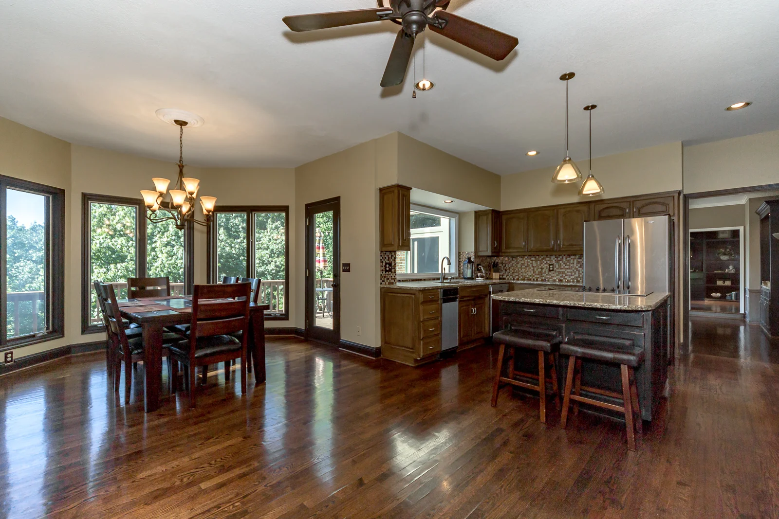 12520 Sherwood Dr - Web-120.JPG