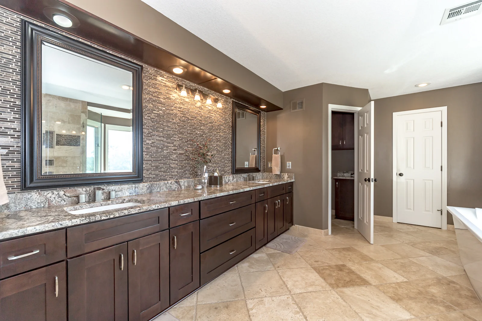 12520 Sherwood Dr - Web-142.JPG