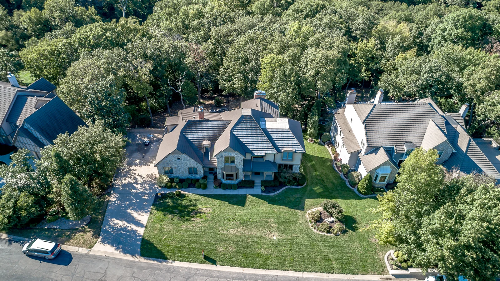 12520 Sherwood Dr - Web-180.JPG