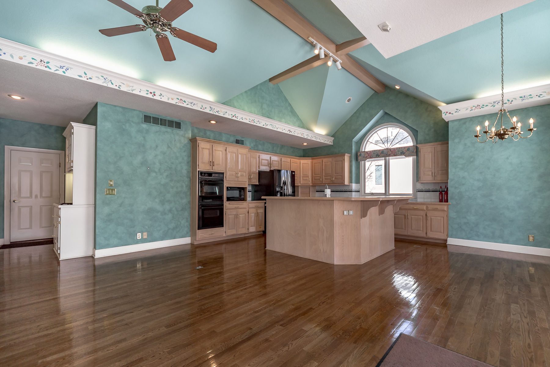 13109 Canterbury Rd - Interior - Web-119.JPG