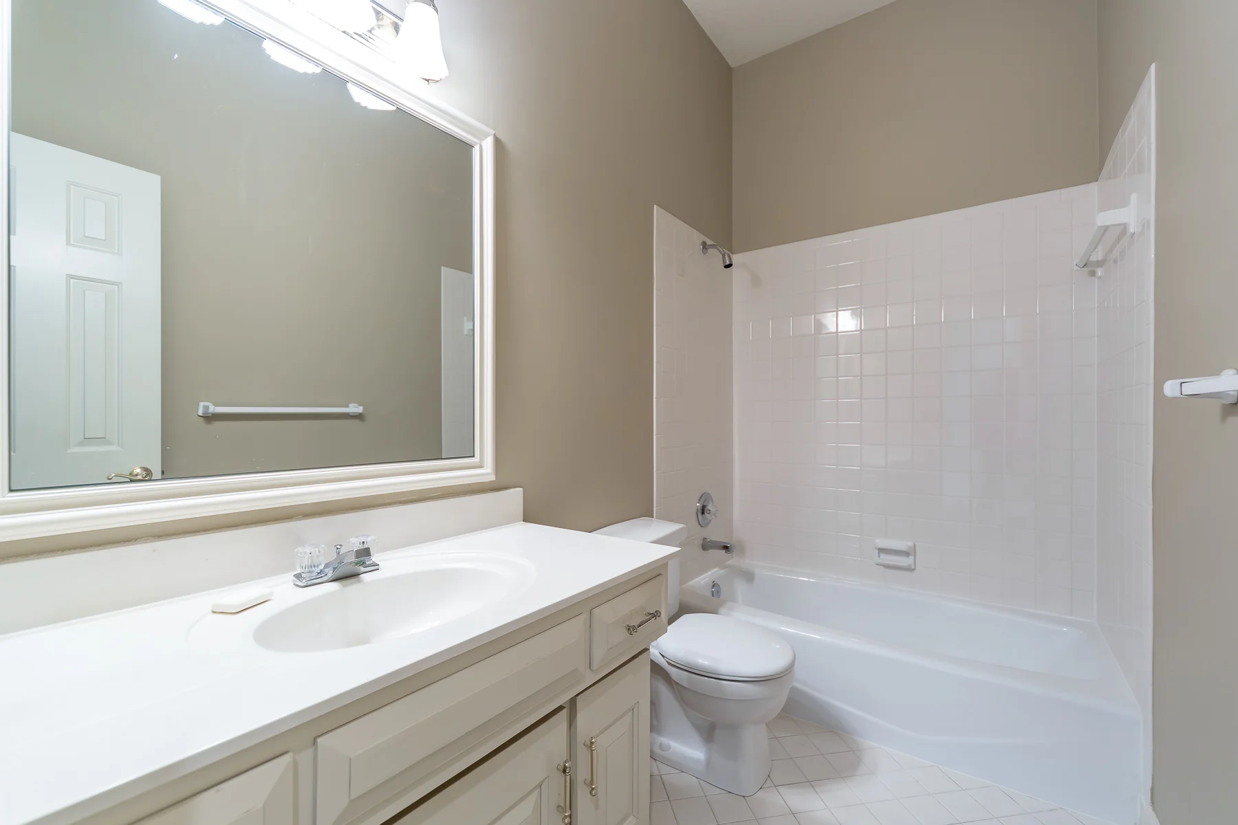 13109 Canterbury Rd - Interior - Web-135.JPG
