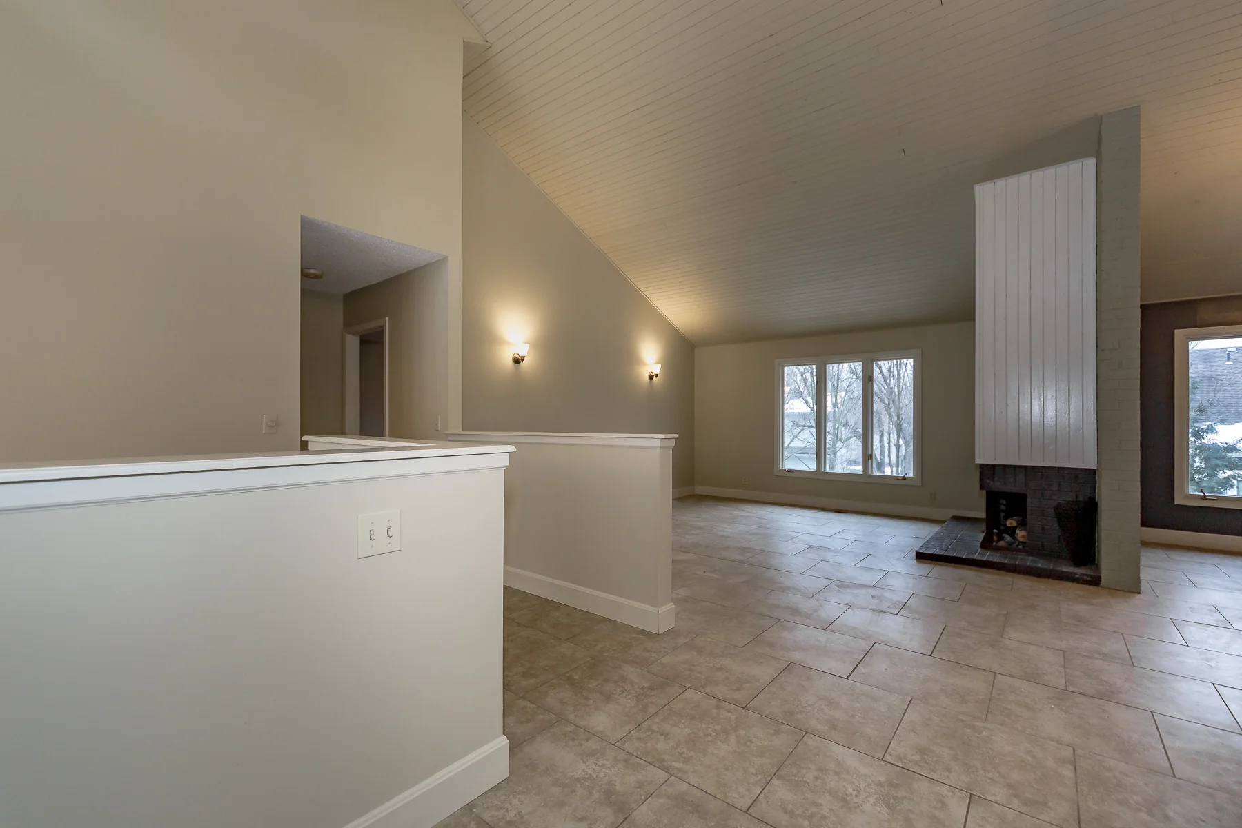 10060 Hemlock St - Web-103.JPG