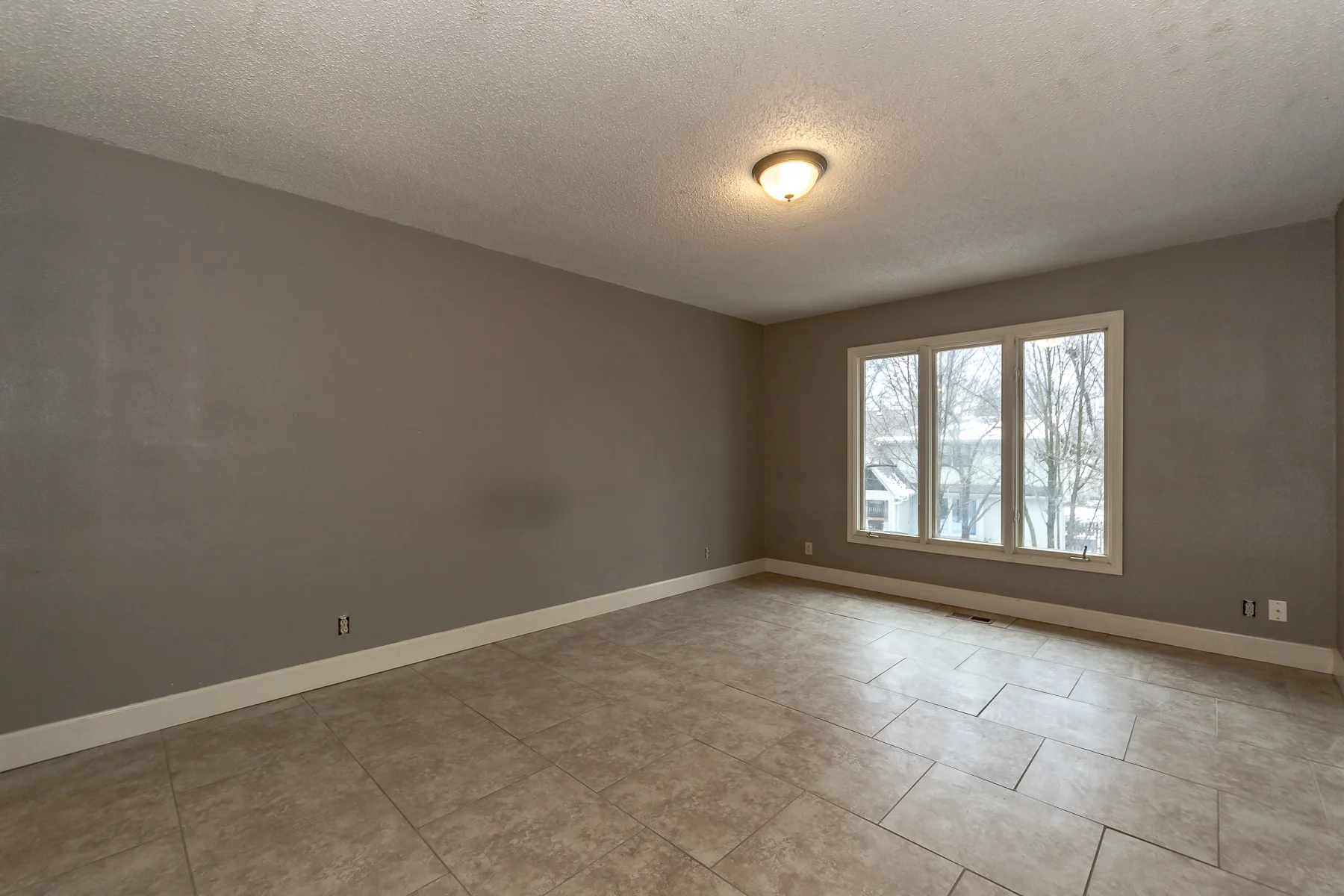 10060 Hemlock St - Web-123.JPG