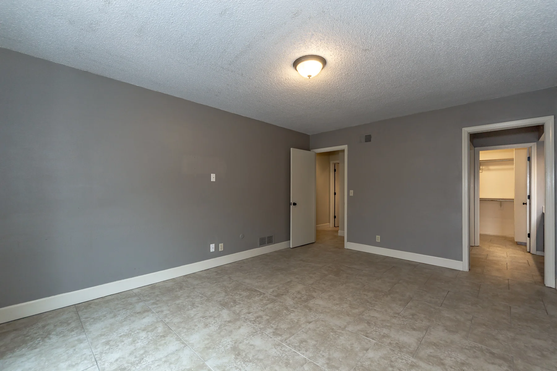 10060 Hemlock St - Web-125.JPG