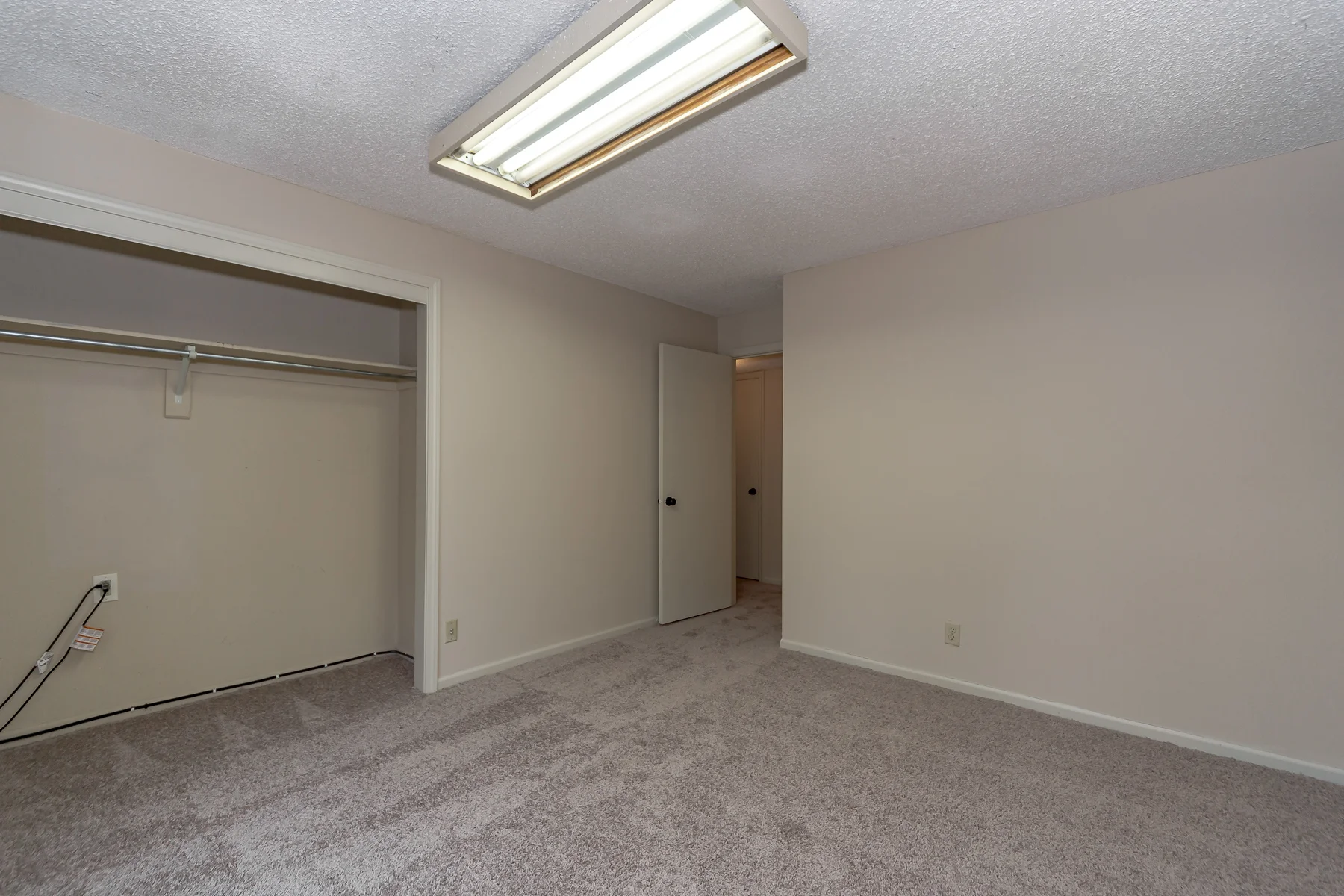 10060 Hemlock St - Web-140.JPG