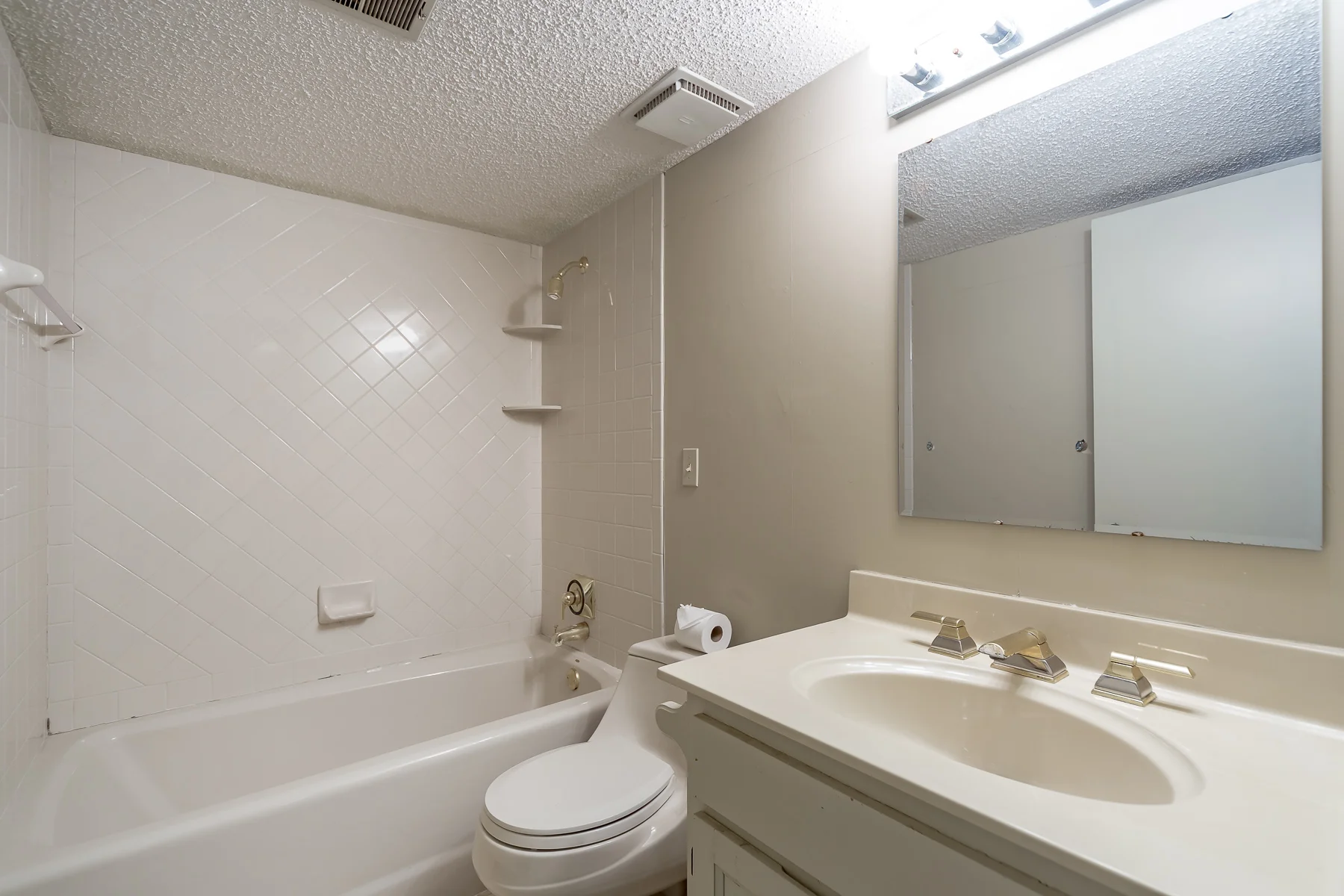 10060 Hemlock St - Web-141.JPG