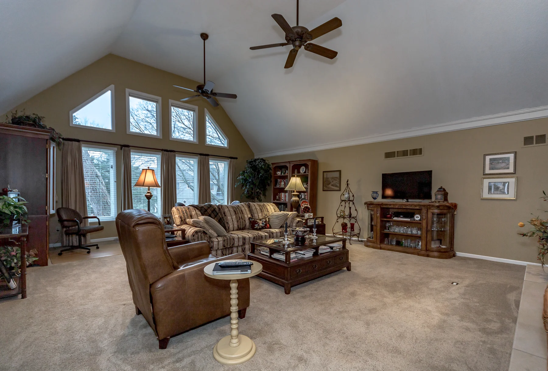 4907 W 112TH - Web-106.JPG