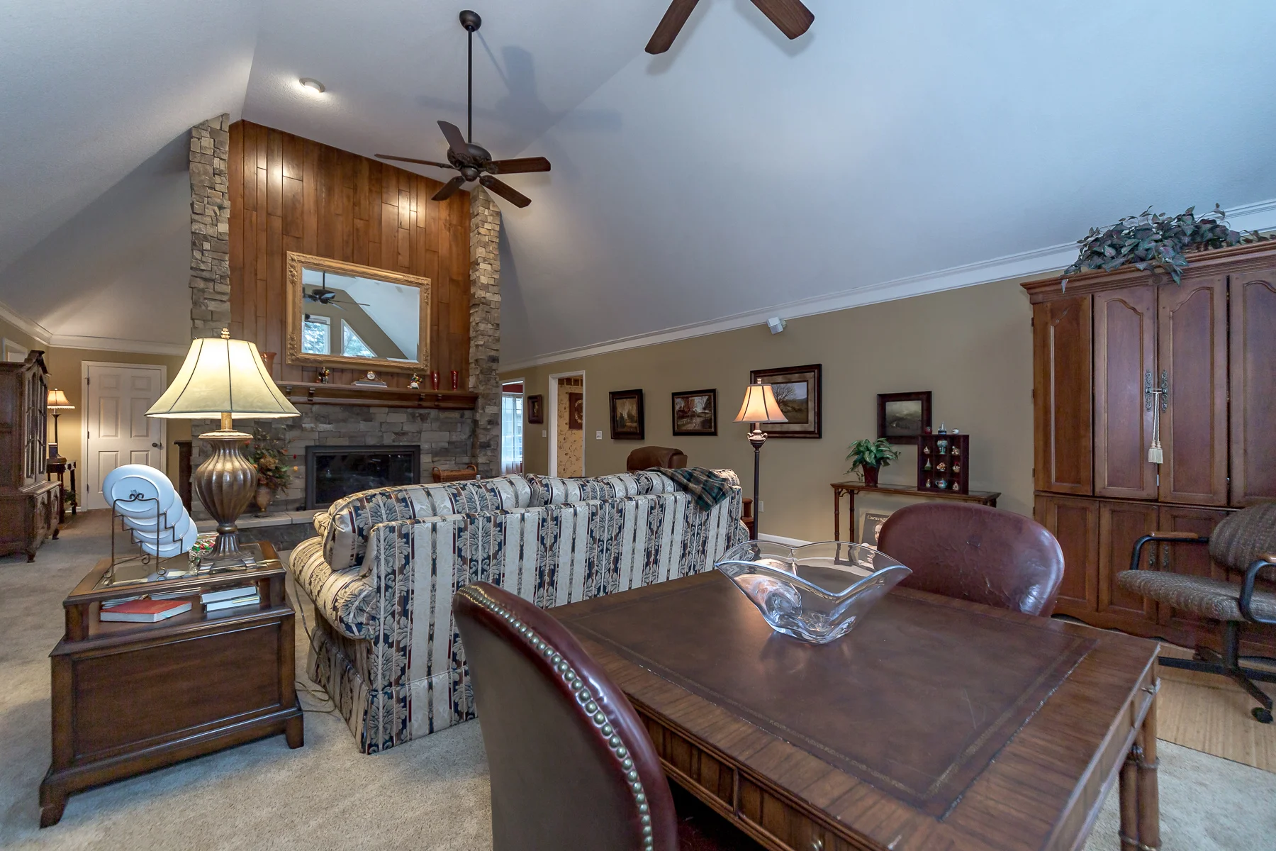 4907 W 112TH - Web-108.JPG