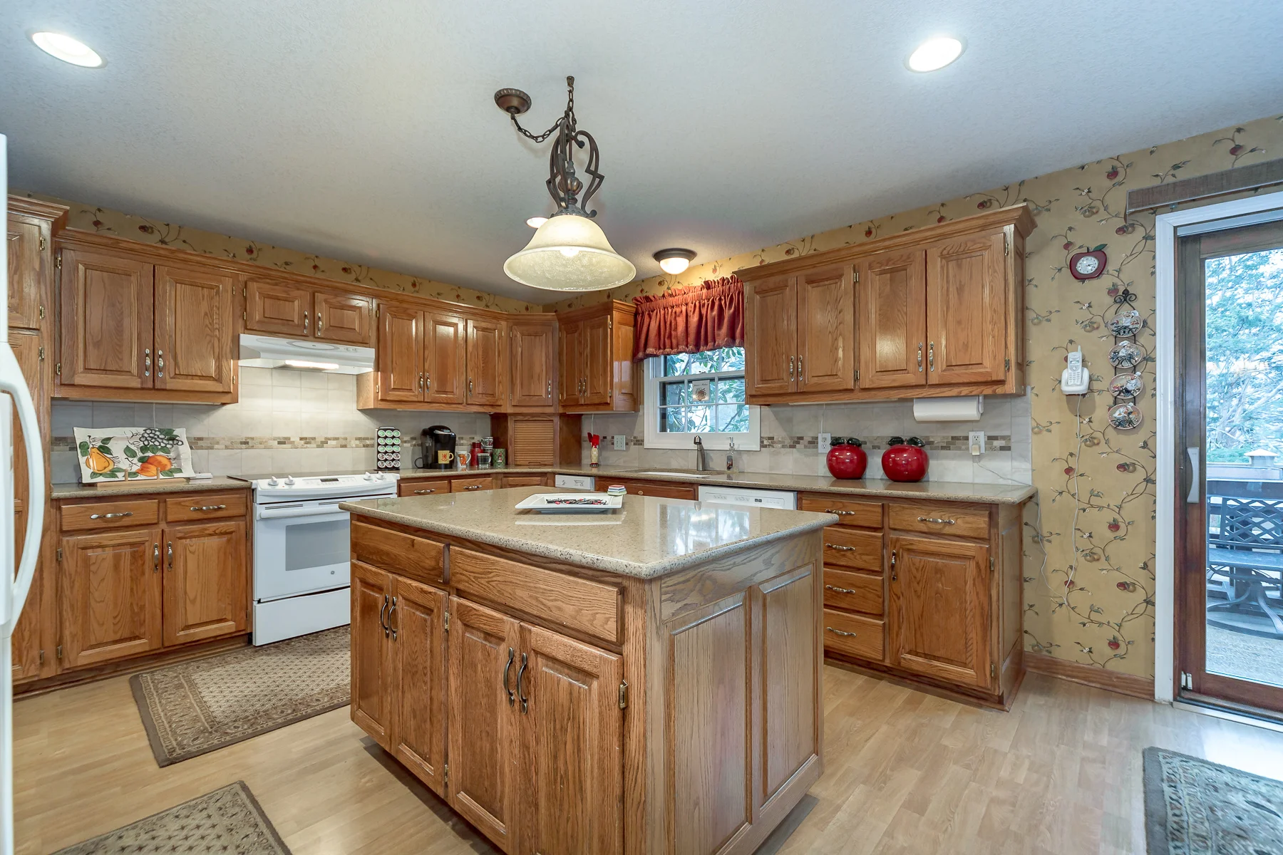 4907 W 112TH - Web-117.JPG