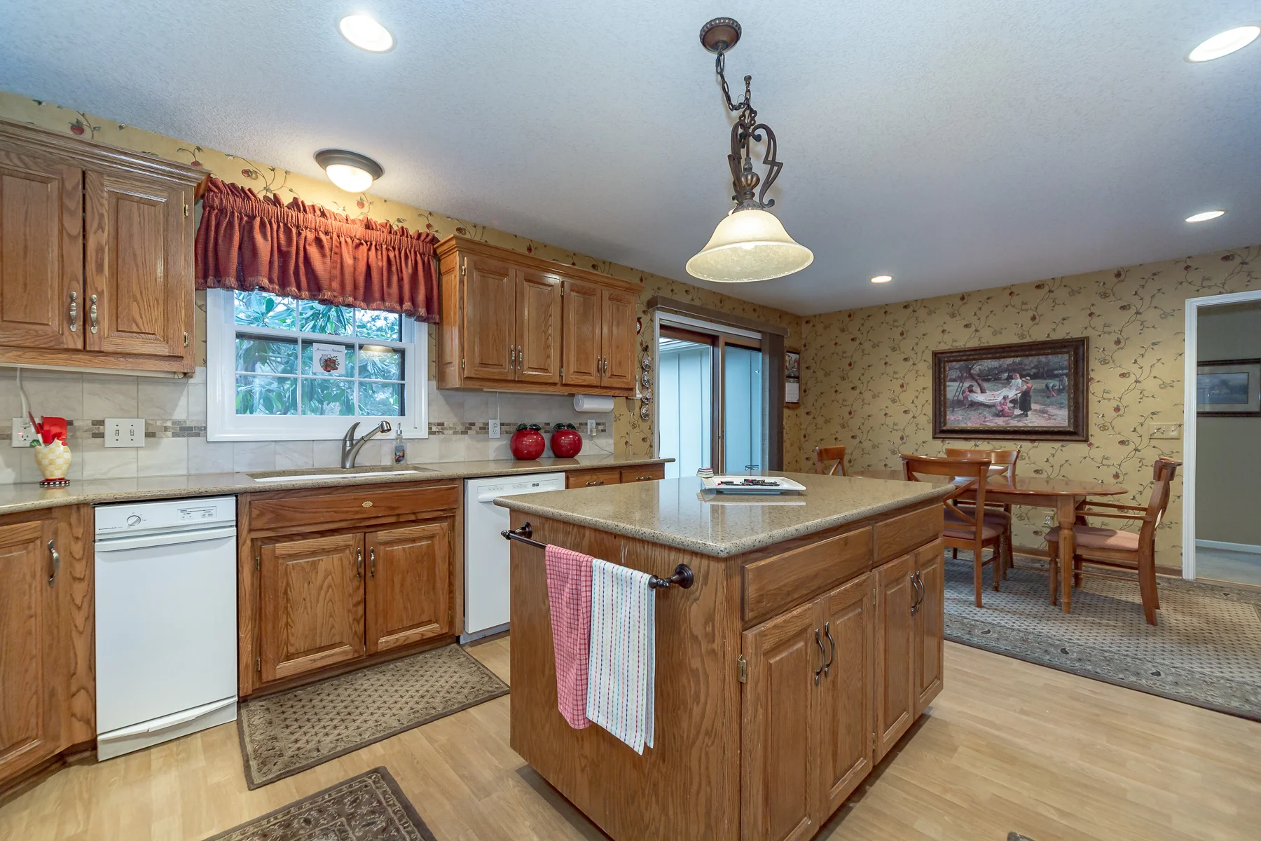 4907 W 112TH - Web-120.JPG