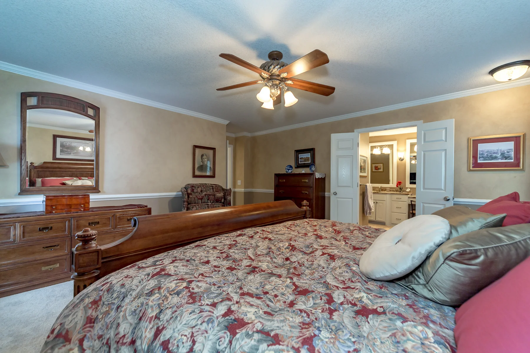 4907 W 112TH - Web-134.JPG