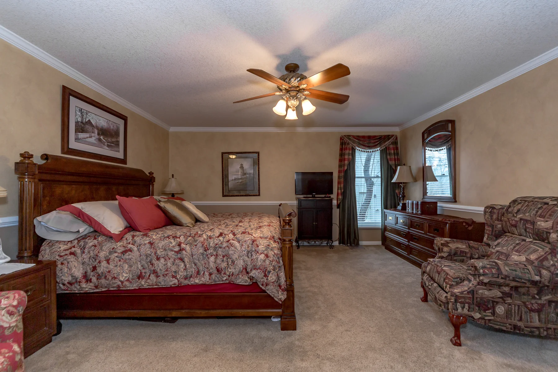 4907 W 112TH - Web-135.JPG