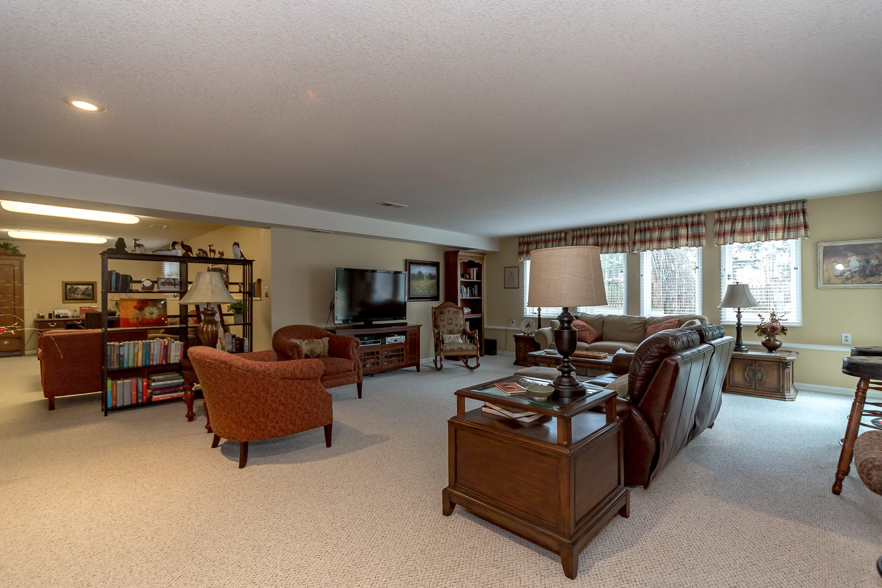 4907 W 112TH - Web-140.JPG