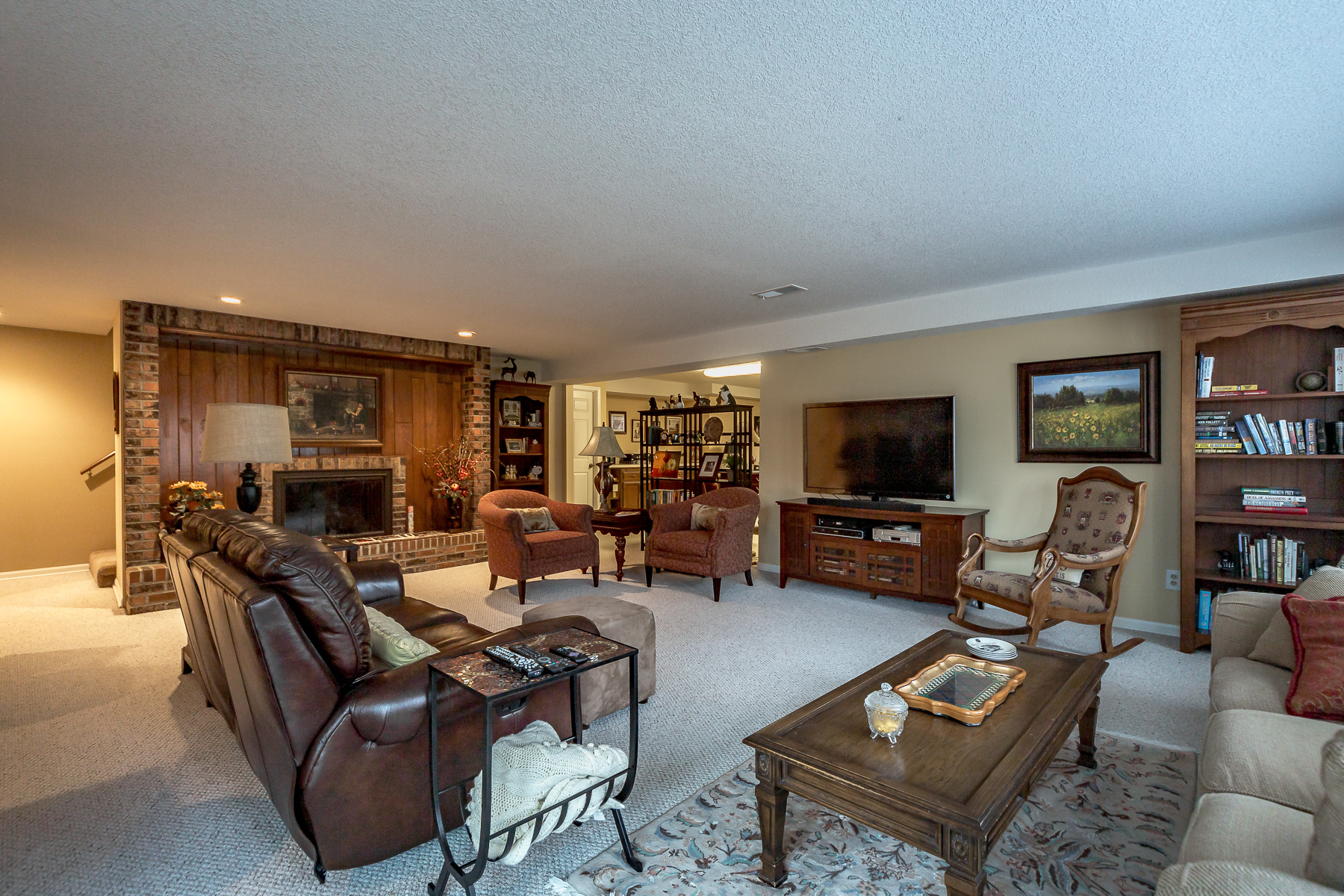 4907 W 112TH - Web-141.JPG